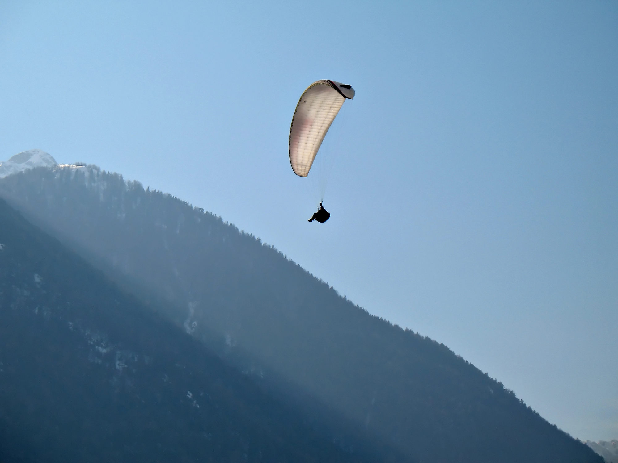 Paragliding Bovec: Ko enkrat letiš nad Sočo, noben razgled več ni enak.
